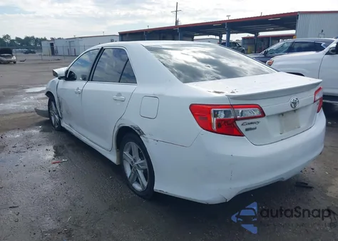 2014 Toyota Camry Se z USA, uszkodzony, nr VIN 4T1BF1FK9EU766035